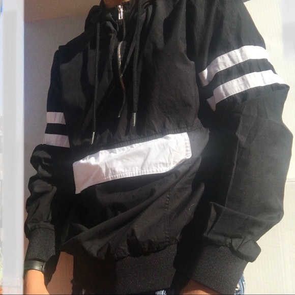 Forever 21 men’s small black half zipper jacket - Picture 6 of 7